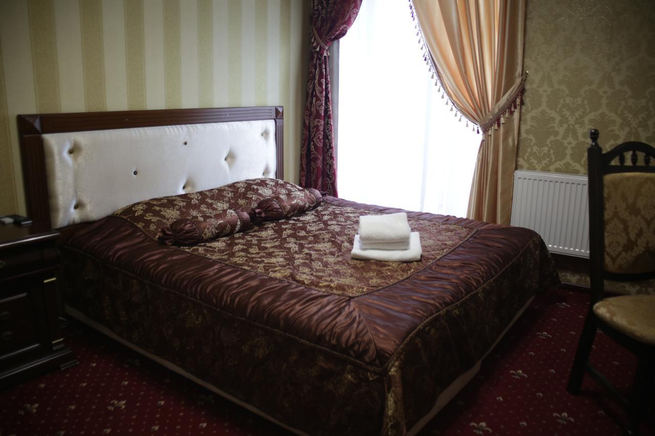Garden Hall Ternopil Eksteriør billede