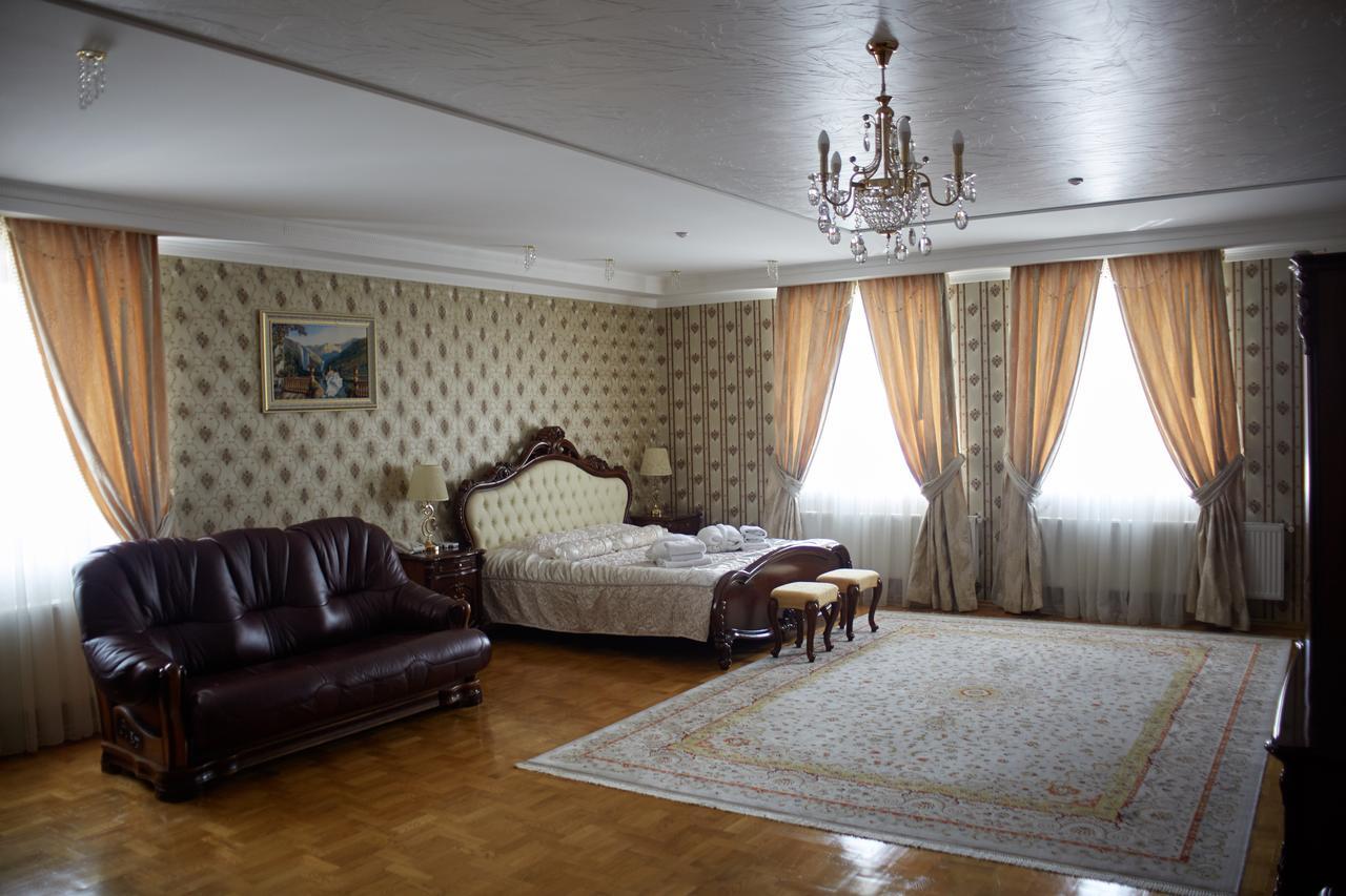 Garden Hall Ternopil Eksteriør billede