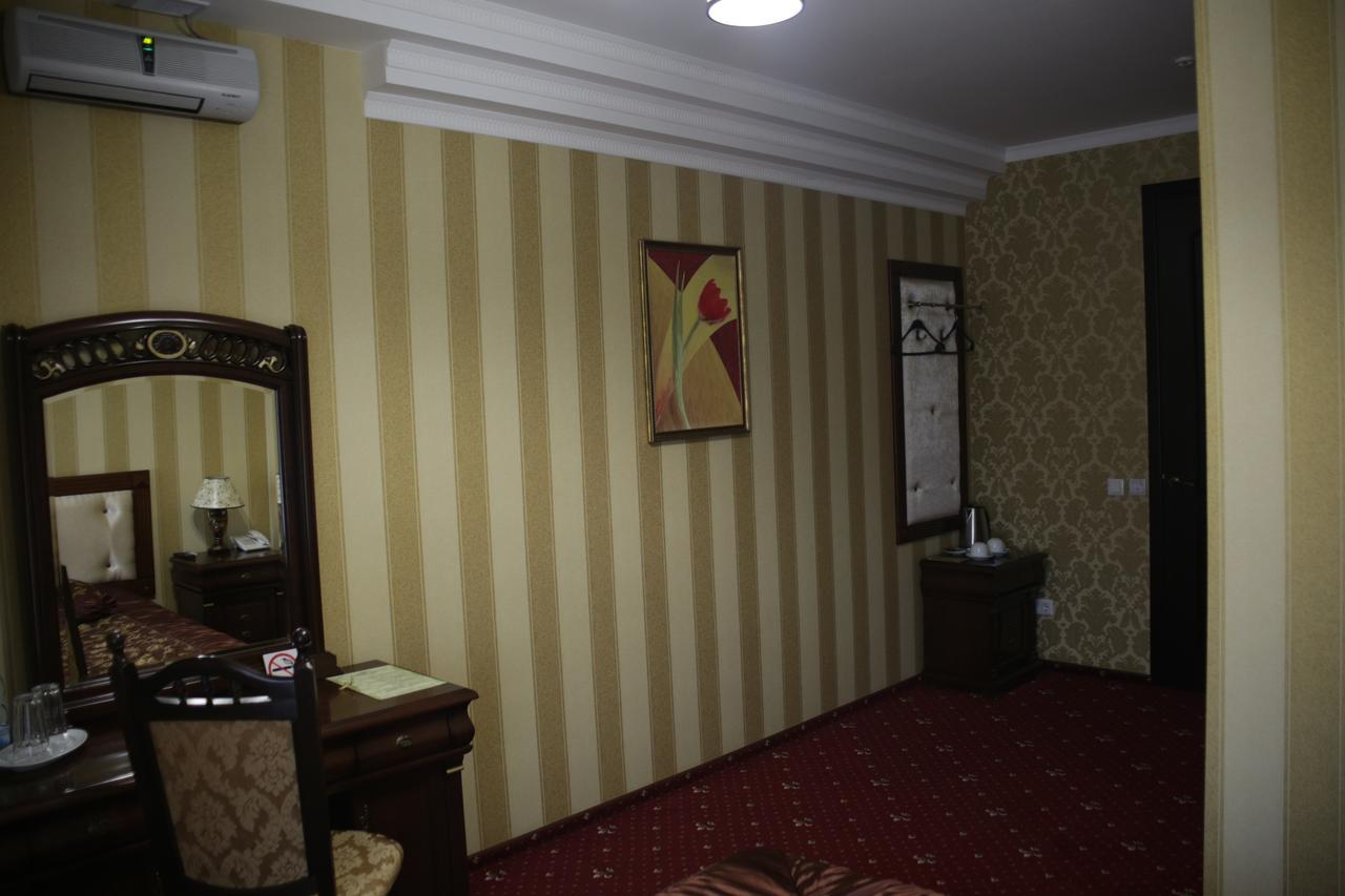 Garden Hall Ternopil Eksteriør billede