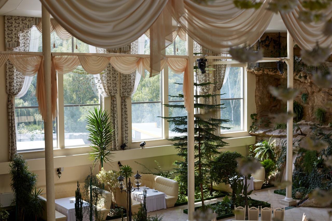 Garden Hall Ternopil Eksteriør billede