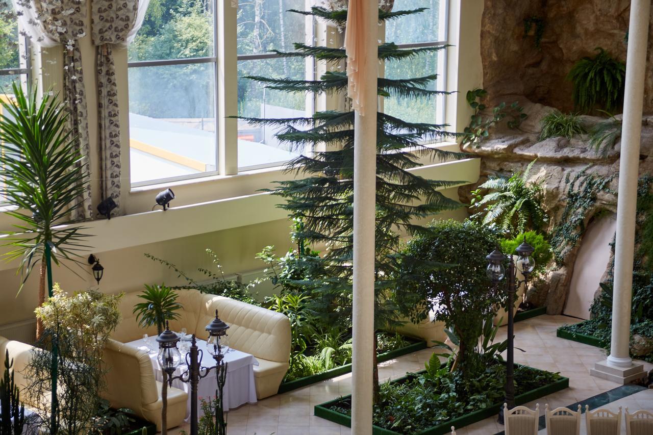 Garden Hall Ternopil Eksteriør billede