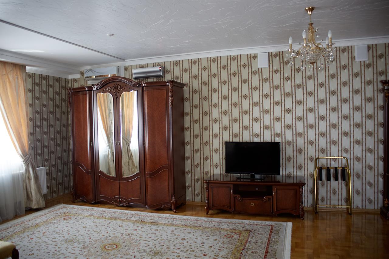 Garden Hall Ternopil Eksteriør billede